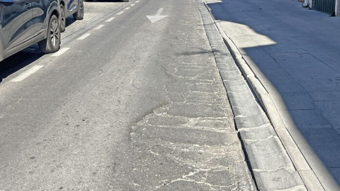 obras en paracuellos para sustituir bolardos en casco antiguo